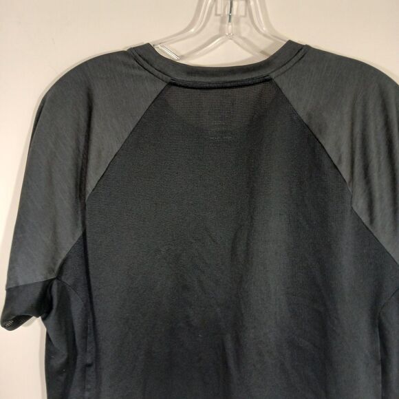 North Face Men's FlashDry Performance T-Shirt Black Large Athletic Workout Top - Picture 11 of 13